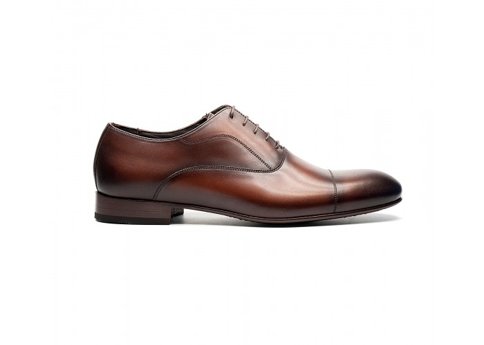 elegant oxford in brown calf leather